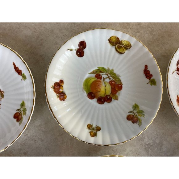 Royal Windsor Fine Bone China Fruit Series Saucer Plates Lot Of 6 - Picture 3 of 8